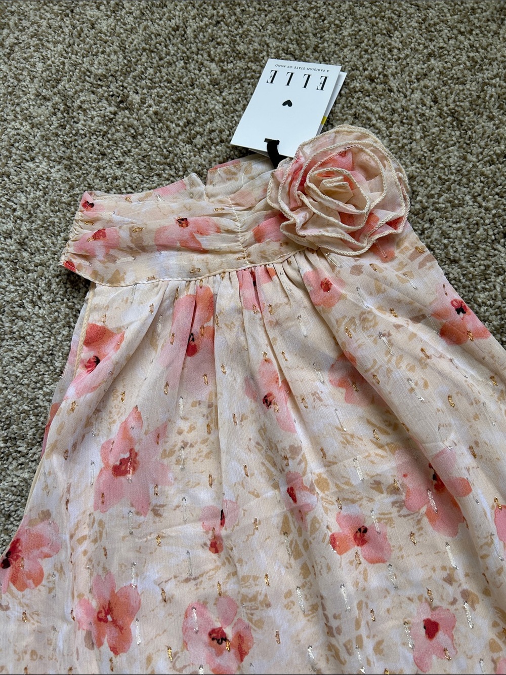 NWT Elle Sleeveless Halter Blush Pink/Gold Floral Top - Size Medium
